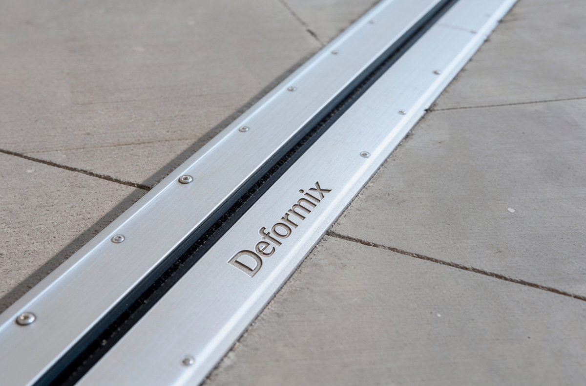 Профиль для пола